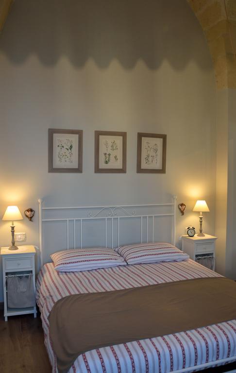レッチェ La Casa Di Alessio Bed & Breakfast エクステリア 写真