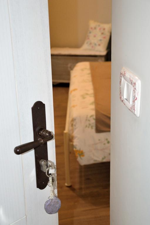 レッチェ La Casa Di Alessio Bed & Breakfast エクステリア 写真